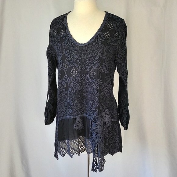 Johnny Was Tops - Johnny Was Embroidered Eyelet Lace Boho Tunic Black Size Small